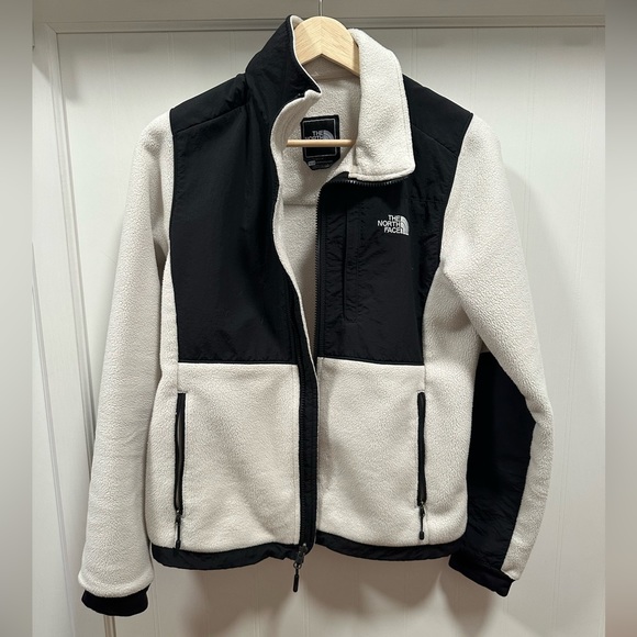 North Face Denali Jacket - Picture 4 of 8